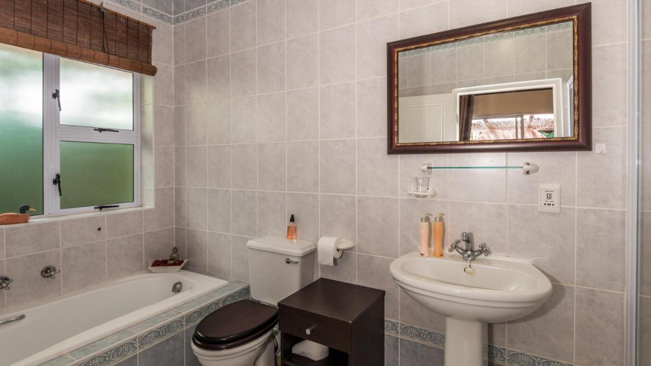 Brown Jug Guest House Hermanus Extérieur photo
